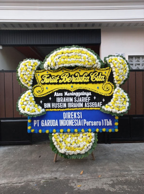 Papan Bunga Duka di Gantiwarno